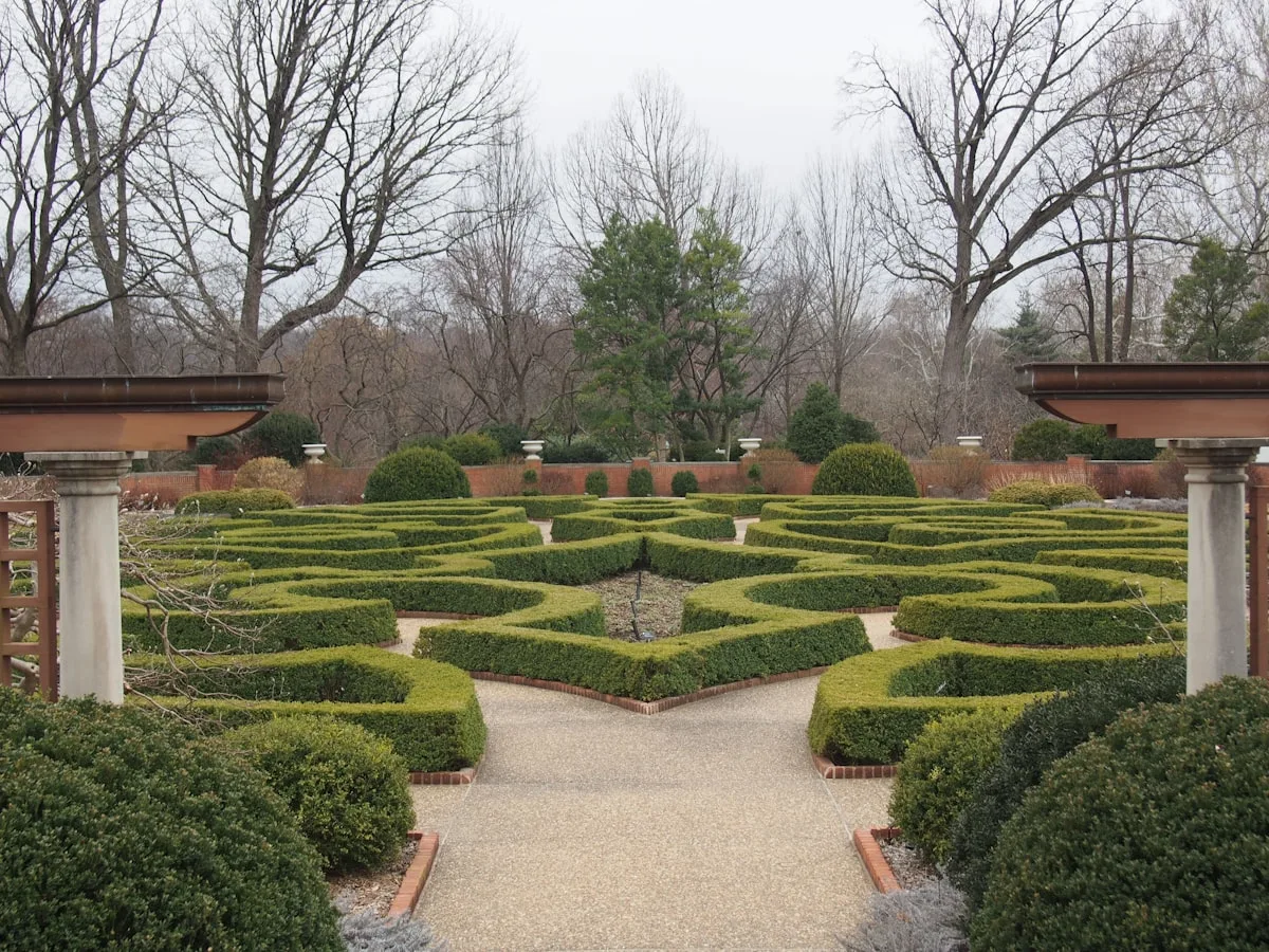 Formal garden design — Puerto Banús
